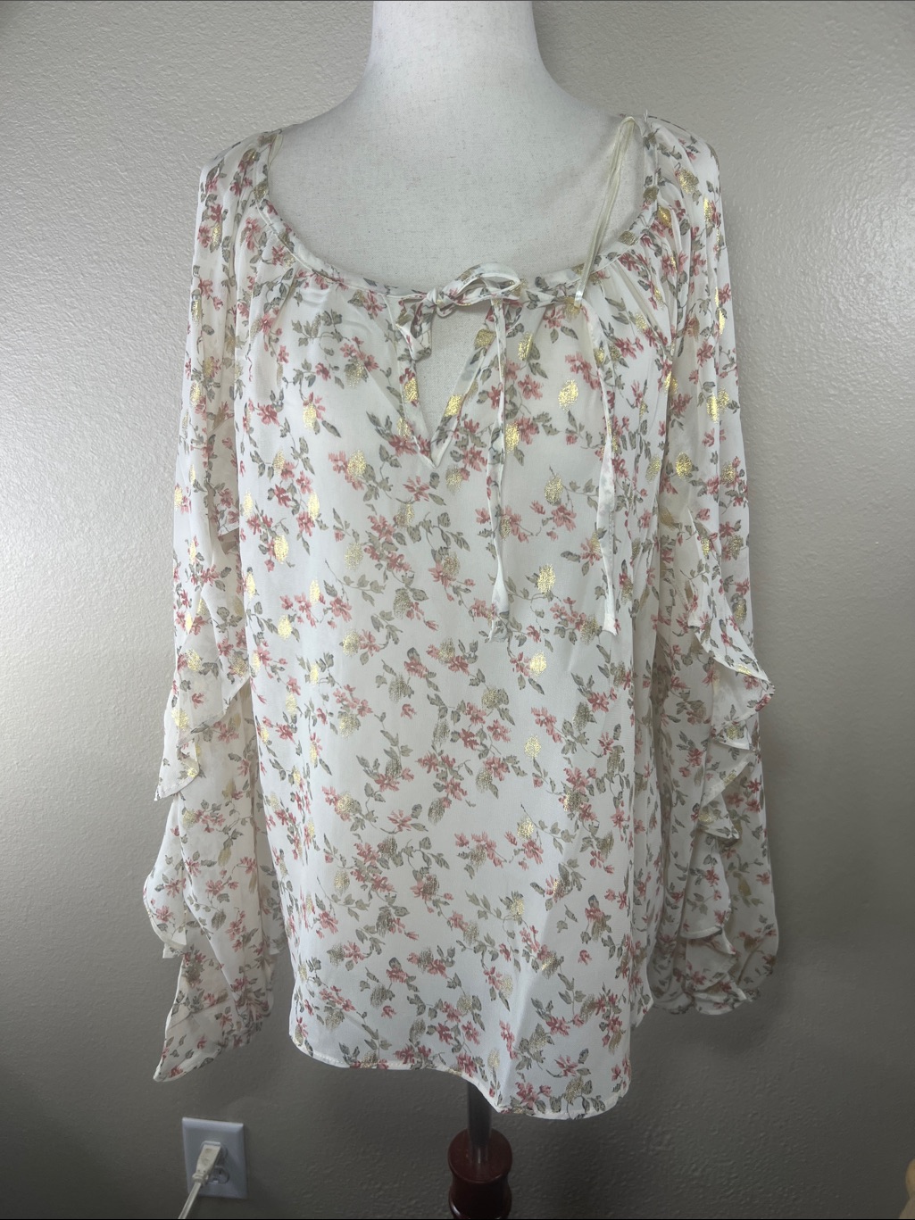 Umgee White Floral Tie-Neck Blouse With Pink & Gold Accents